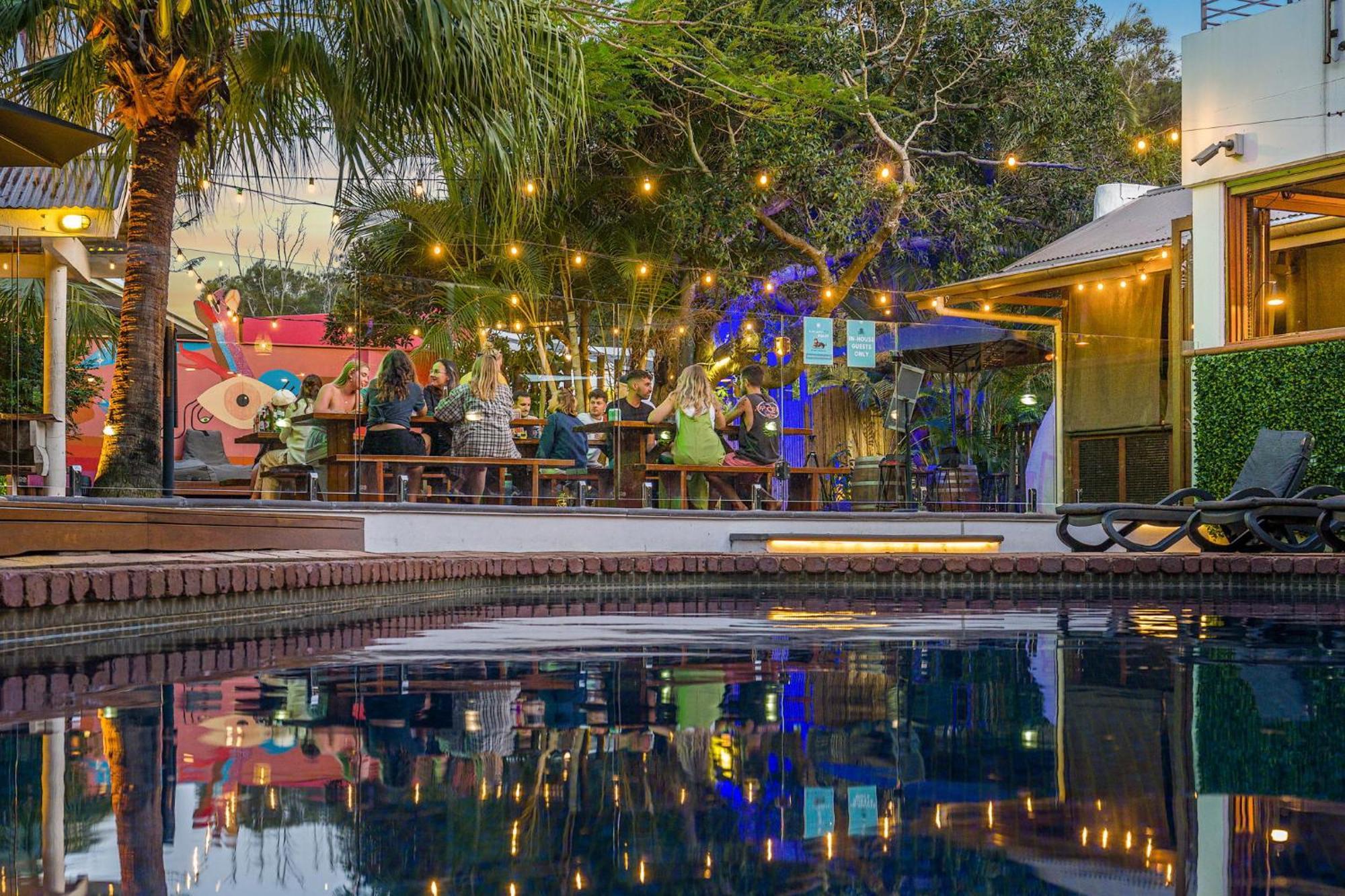 Aquarius Backpackers Resort Teluk Byron Bagian luar foto