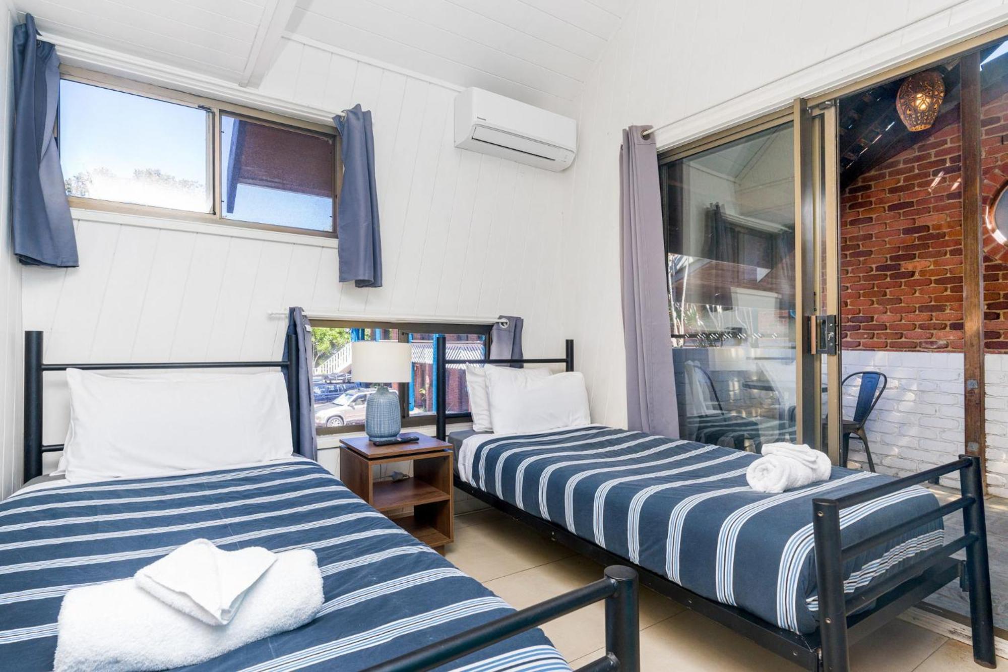 Aquarius Backpackers Resort Teluk Byron Bagian luar foto