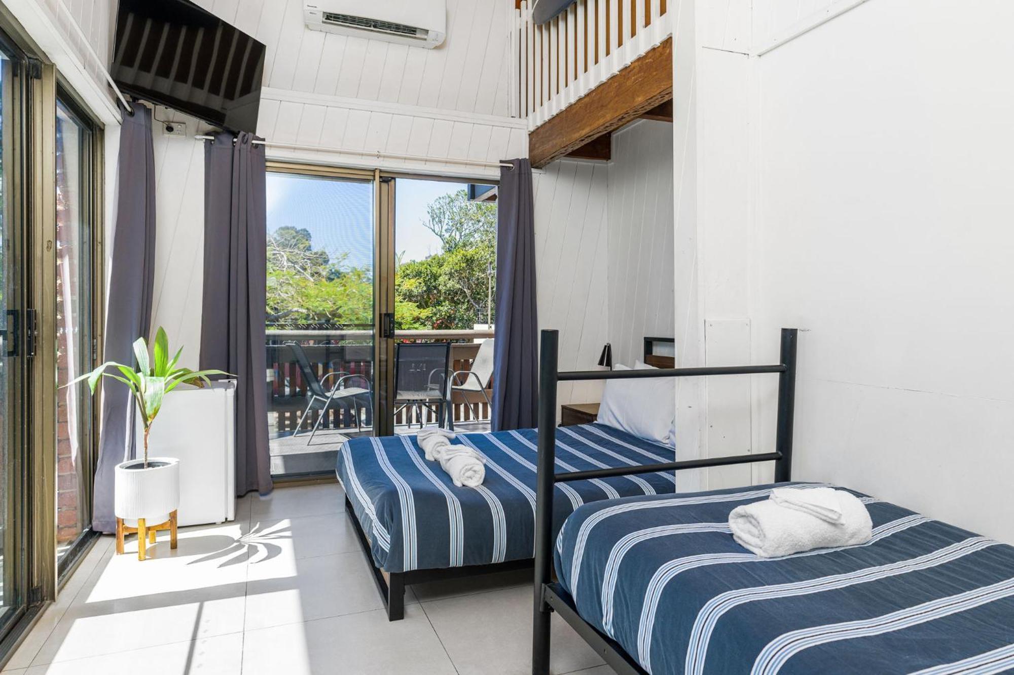 Aquarius Backpackers Resort Teluk Byron Bagian luar foto