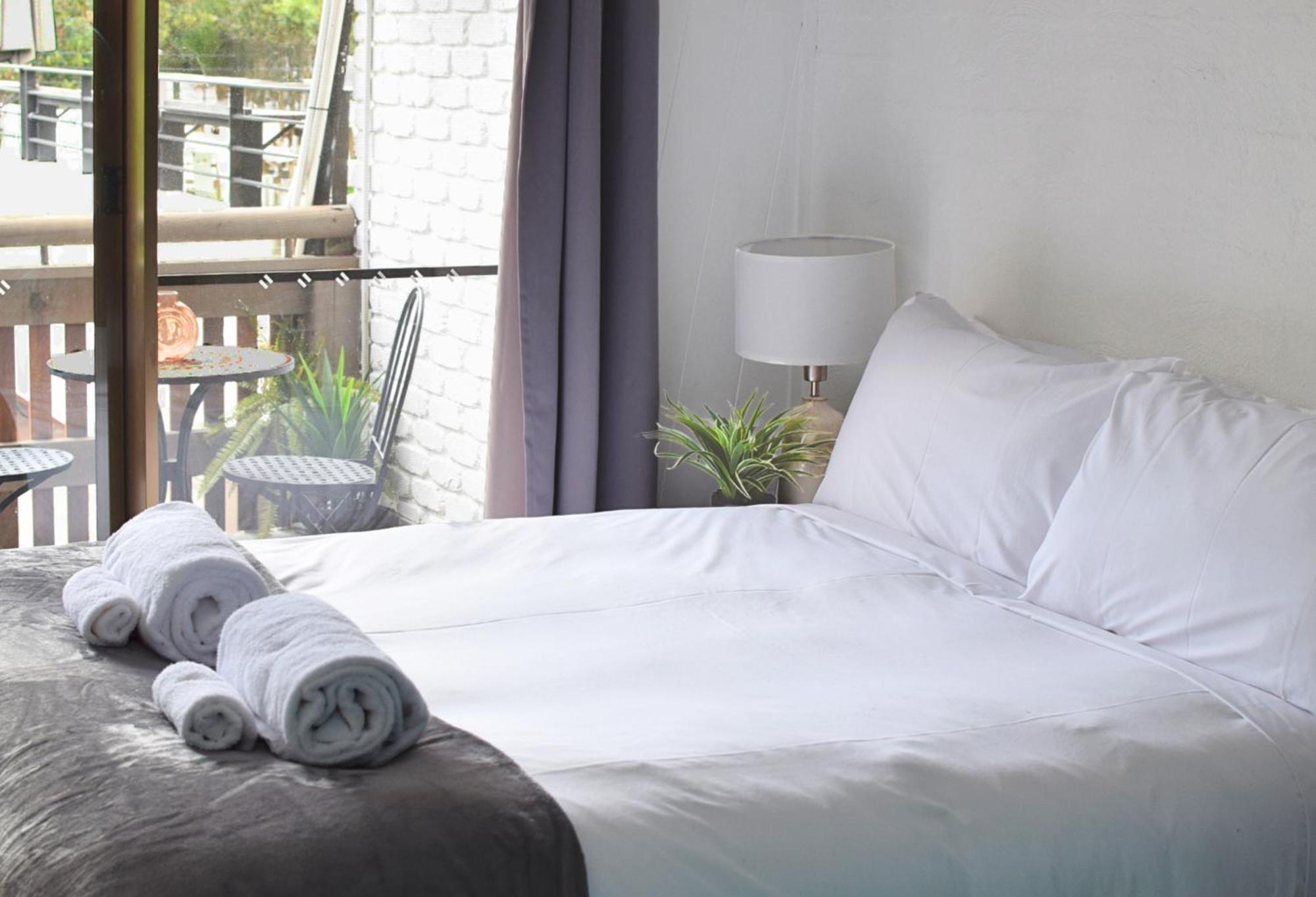 Aquarius Backpackers Resort Teluk Byron Bagian luar foto