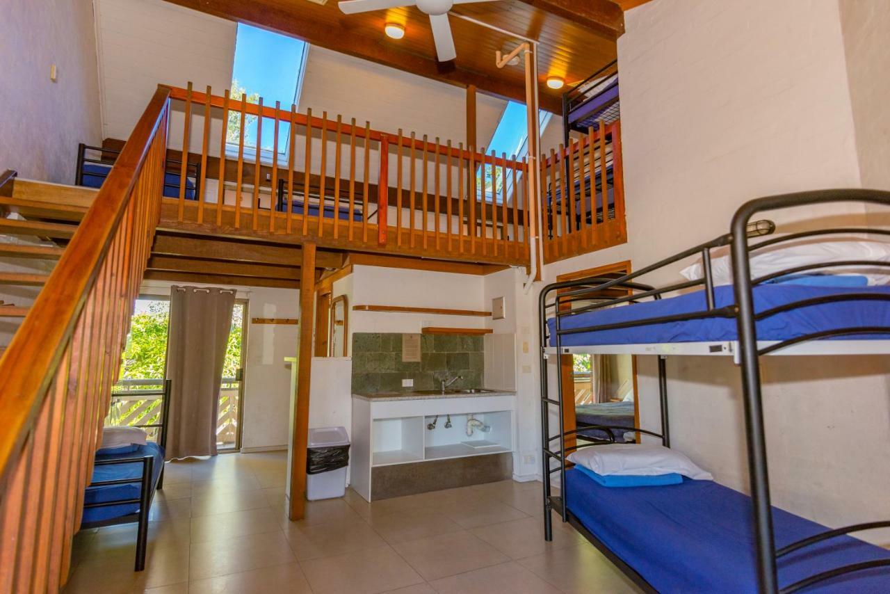 Aquarius Backpackers Resort Teluk Byron Bagian luar foto
